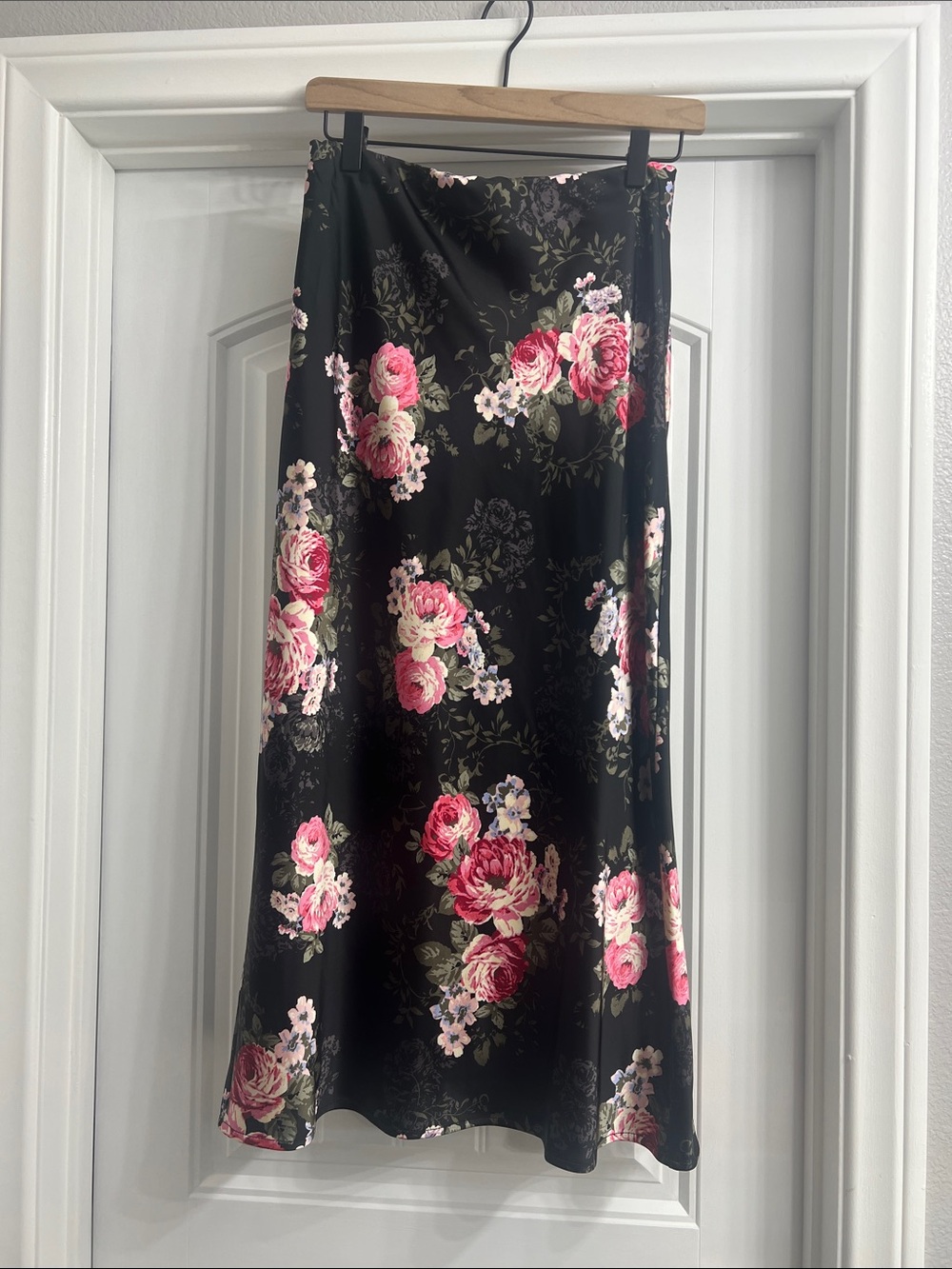 LC Lauren Conrad Black Midi Skirt with Pink Floral Roses